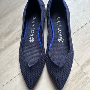 Rothy’s The Point flats in navy size 8